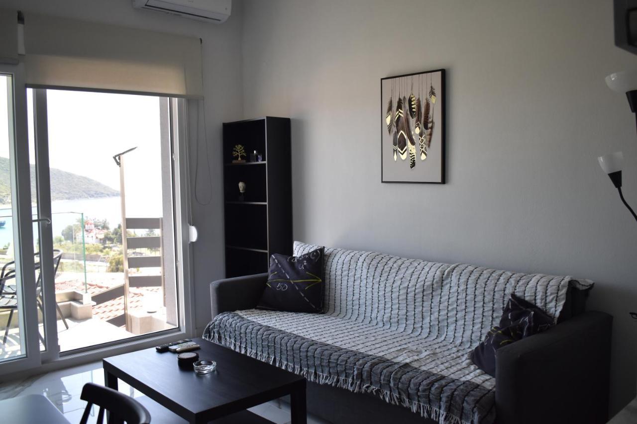 Relaxo Maisonette Elia Néa Péramos Exterior foto
